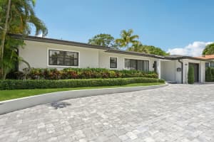 240 30th Street, West Palm Beach, FL 33407 - MLS#B26023125