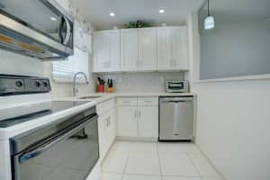 1801 Ocean Dr APT 110, Boynton Beach, FL 33426, - MLS#B26023182
