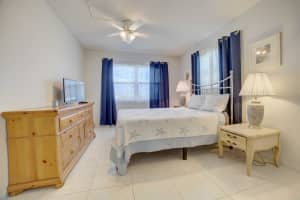 1801 Ocean Dr APT 110, Boynton Beach, FL 33426, - MLS#B26023182
