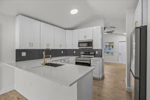 945 Se Forrest Park Drive, Stuart, Fl 34994, Stuart