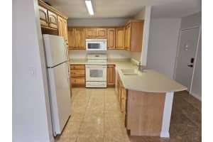 2050 Oleander Boulevard, Fort Pierce, FL 34950 - MLS#B26023297