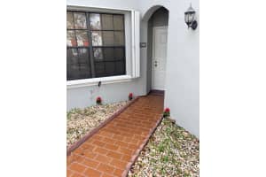 12060 11th Street, Pembroke Pines, FL 33026 - MLS#B26023310