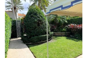 225 Everglade Avenue, Palm Beach, FL 33480 - MLS#B26023338