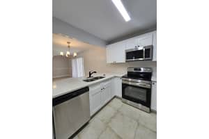 1421 Windorah Way, West Palm Beach, FL 33411 - MLS#B26023352