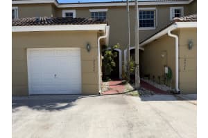 12032 5th Court, Pembroke Pines, FL 33025 - MLS#B26023395