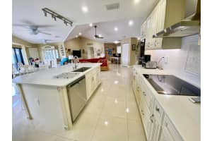 1127 Seminole Avenue, Jupiter, FL 33477 - MLS#B26023425