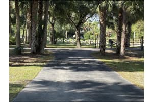 11001 Hawkview Circle, Stuart, FL 34997 - MLS#B26023432