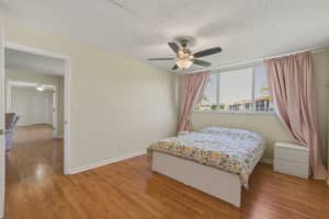 9720 Hollybrook Lake Drive, Pembroke Pines, FL 33025 - MLS#B26023448