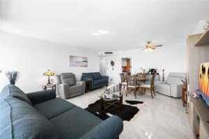 3300 36th Street, Fort Lauderdale, FL 33308 - MLS#B26023480