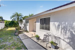 7 Kyle Way, Boynton Beach, FL 33426 - MLS#B26023486