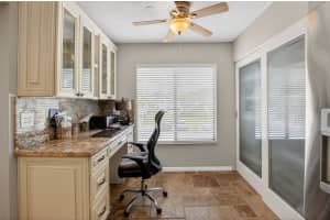 7701 Glendevon Lane, Delray Beach, FL 33446 - MLS#B26023505