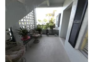 1030 Silk Oak Terrace, Delray Beach, FL 33445 - MLS#B26023534