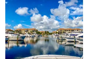1701 Marina Isle Way, Jupiter, FL 33477 - MLS#B26023538