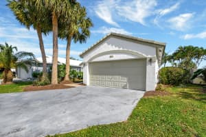 215 40th Avenue, Delray Beach, FL 33445 - MLS#B26023555
