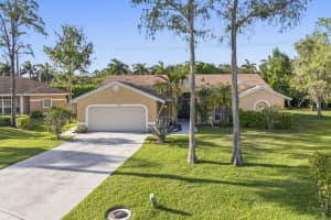 104 Oxford Court, Royal Palm Beach, FL 33411 - MLS#B26023561