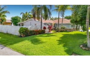3119 Indian Trail, Lake Worth, FL 33462 - MLS#B26023564