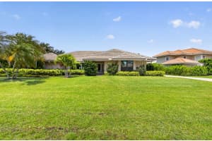 19 Dunbar Road, Palm Beach Gardens, FL 33418 - MLS#B26023582