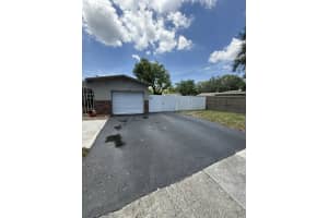 9101 52nd Court, Cooper City, FL 33328 - MLS#B26023589
