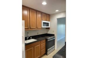 2420 17th Street, Fort Lauderdale, FL 33316 - MLS#B26023631