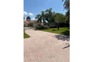 521 Palm Aire Drive, Pompano Beach, FL 33069 - MLS#B26023657