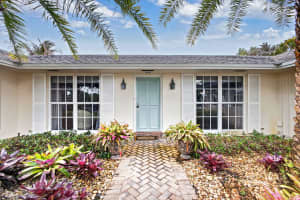 291 Country Club Drive, Tequesta, FL 33469 - MLS#B26023714