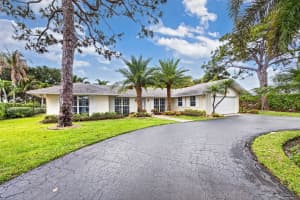291 Country Club Drive, Tequesta, FL 33469 - MLS#B26023714