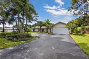 291 Country Club Drive, Tequesta, FL 33469 - MLS#B26023714