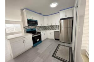 1405 J Terrace, Lake Worth Beach, FL 33460 - MLS#B26023763