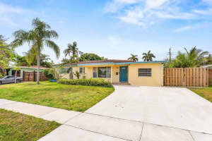 360 23rd Way, Boca Raton, FL 33431 - MLS#B26023794