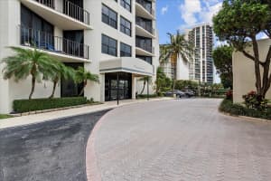 5420 Ocean Drive, Singer Island, FL 33404 - MLS#B26023795