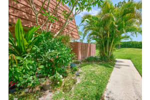 1540 Masters Circle, Delray Beach, FL 33445 - MLS#B26023839