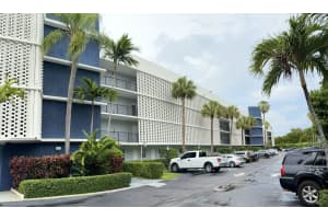 877 Ne 195th Street 320, Miami, Fl 33179, Miami