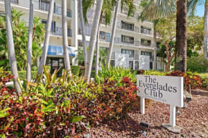 2300 33rd Avenue, Fort Lauderdale, FL 33305 - MLS#B26023849
