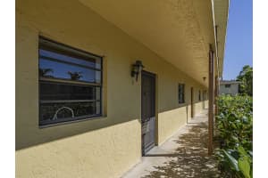400 18th Street, Vero Beach, FL 32960 - MLS#B26023875