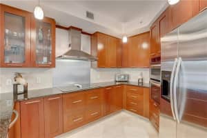 2409 Ocean Boulevard, Fort Lauderdale, FL 33305 - MLS#B26023898