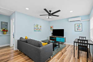 1464 Dixie Highway, Fort Lauderdale, FL 33304 - MLS#B26023902