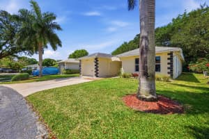 321 Del Rio Boulevard, Boca Raton, FL 33432 - MLS#B26023914