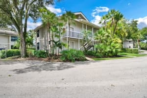 11863 Wimbledon Circle 423, Wellington, Fl 33414, Wellington
