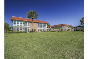 67 Royal Oak Drive, Vero Beach, FL 32962 - MLS#B26023972