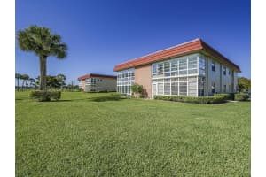 67 Royal Oak Drive, Vero Beach, FL 32962 - MLS#B26023972