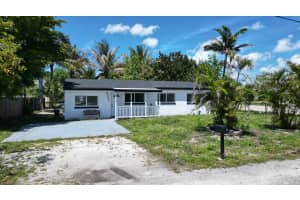 6507 Alexander Road, West Palm Beach, FL 33413 - MLS#B26023992