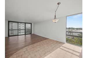 4800 Bayview Drive, Fort Lauderdale, FL 33308 - MLS#B26024059
