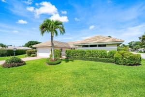 11609 Lake Drive, Boynton Beach, FL 33436 - MLS#B26024093