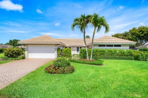 11609 Lake Drive, Boynton Beach, FL 33436 - MLS#B26024093