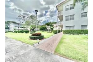 390 Fanshaw J, Boca Raton, FL 33434, Boca Raton, FL 33434 - MLS#B26024153