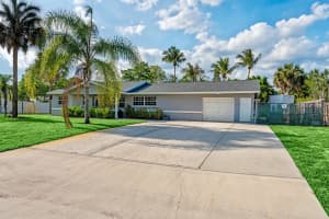 6537 Monmouth Road, West Palm Beach, FL 33413 - MLS#B26024155