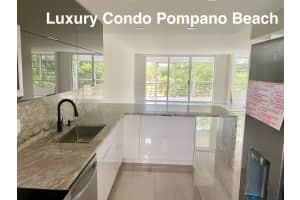 3960 Oaks Clubhouse Drive, Pompano Beach, FL 33069 - MLS#B26024158