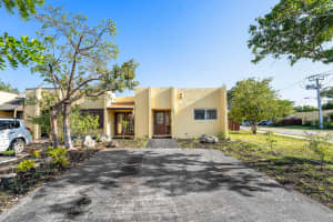 250 43rd Place, Pompano Beach, FL 33064 - MLS#B26024164
