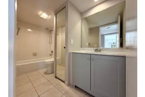 3217 32nd Way, West Palm Beach, FL 33407 - MLS#B26024208