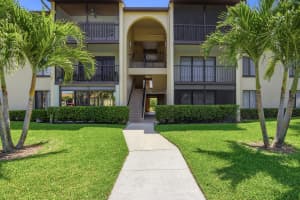 627 Sea Pine Way, Greenacres, FL 33415 - MLS#B26024254